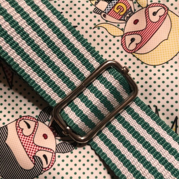 Harajuku Lovers ‘Super Hot Female’ Shoulder Bag - Picture 9 of 16